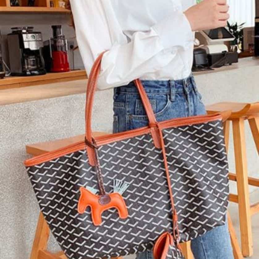 Goyard Saint Louis Tote Fake vs Real Guide 2023: How To Spot Fake From Real  (Sizes + Sale + 7% cashback) - Extrabux